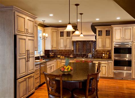Getting the room's interior design just right is as vital as a good layout. Country Kitchens | Designs & Remodeling | HTRenovations