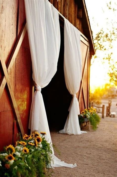 30 Inspirational Rustic Barn Wedding Ideas Tulle And Chantilly Wedding