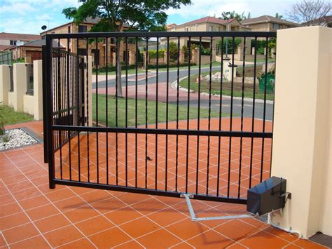 Pictures Of Swinging Gates Image Gallery Brisbane Automatic Gates In