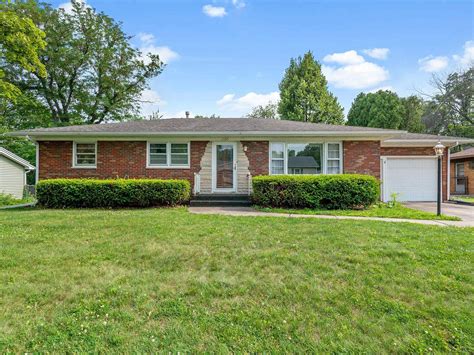 3300 26th Ave, Rock Island, IL 61201 | Zillow