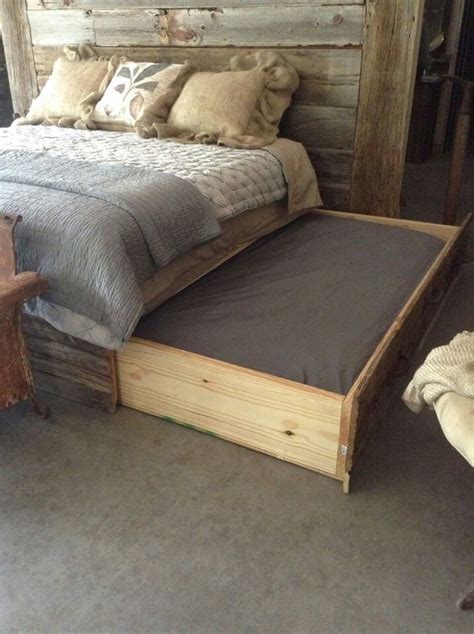 Pin By Samuel Martin On Diy In 2020 Wooden Dog Bed Dog Bed Diy Bed