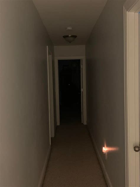 Reddit Backrooms Its My House Why Is It My House Creepy Images Creepy Pictures Im