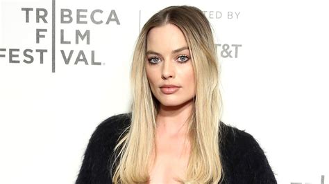 Margot Robbie Brings Femme Fatale To The Screen In Dreamland Vogue