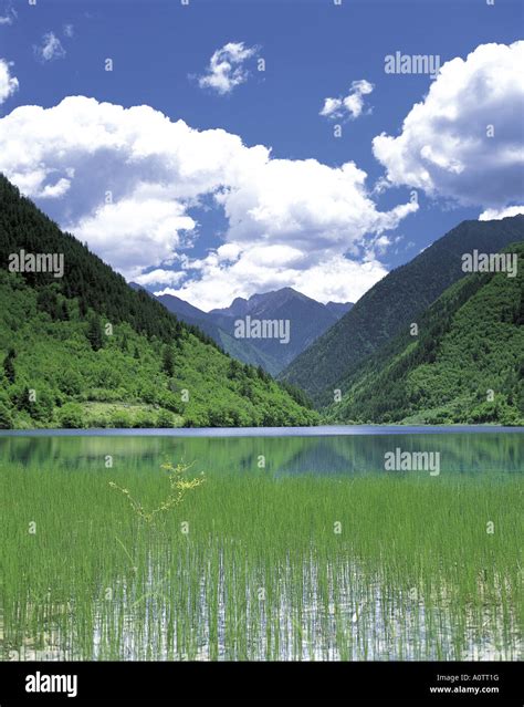 Xiniu Hai Rhinoceros Lake Jiuzhaigou World Heritage Stock Photo Alamy
