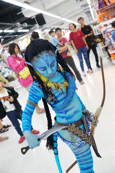 This Girl As Neytiri From Avatar Avatar Halloween Costume Avatar