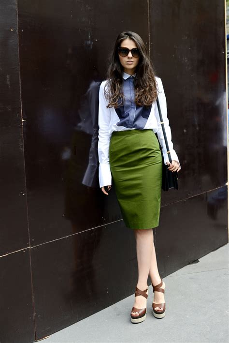Https://tommynaija.com/outfit/green Pencil Skirt Outfit