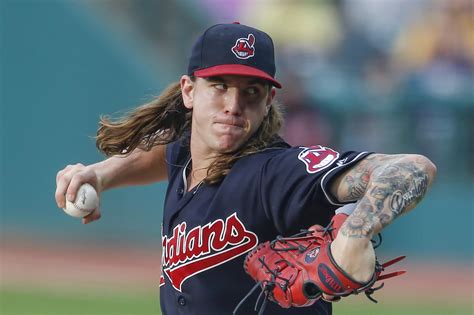 Mike Clevinger dominates as Indians offense heats up
