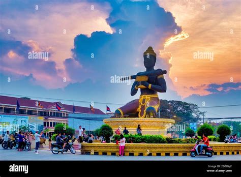 Battambang Cambodia Hi Res Stock Photography And Images Alamy