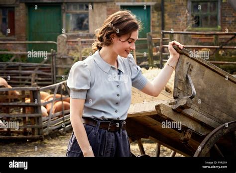 original film title the guernsey literary and potato peel pie society english title guernsey