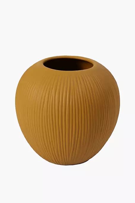 Ceramic Belly Rib Vase