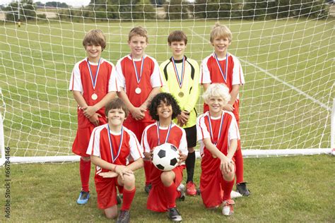 Winning Junior Football Team Portrait Stock 写真 Adobe Stock