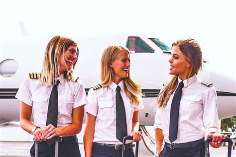 8 Female Pilots You Should Follow On Instagram The Points Guy