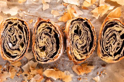 Find details of companies supplying poppy seed, manufacturing & wholesaling poppy beej in india. Hungarian Desserts: Poppy Seed Strudel Recipe