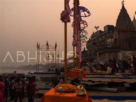 5 Most Divine And Famous Ghats In Banaras Varanasi Ghats Solitary
