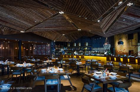 A bar like no other (apart from the one in tokyo.haha!) Long Chim - Thai restaurant at Marina Bay Sands in ...