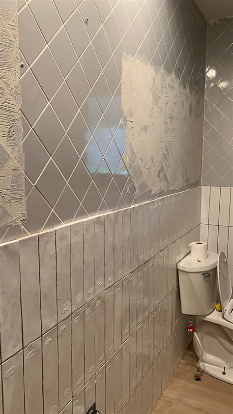 Can You Tile Over Tiles In Bathroom Image To U
