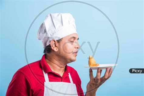 Image Of Indian Male Chef Cook In Apron And Wearing Hat Xg731797 Picxy