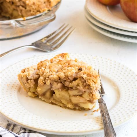 Grandma S Dutch Apple Pie Recipe With Crumble Topping Restless Chipotle Recipe Pie Recipes
