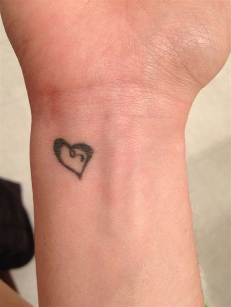 Small Heart Wrist Tattoo Tattoos Pinterest