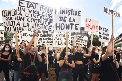 Manifestations Féministes En France On A Besoin Doccuper La Rue Pour être Entendues Elle