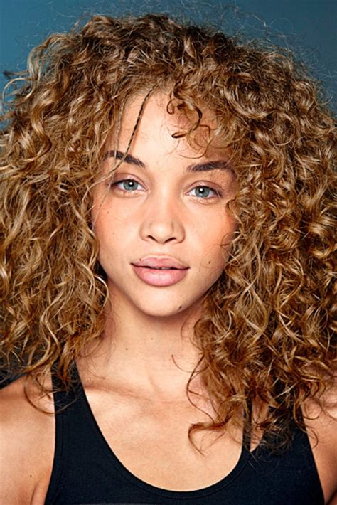 31 Curly And Wavy Hair Ideas To Try This Spring Glamour