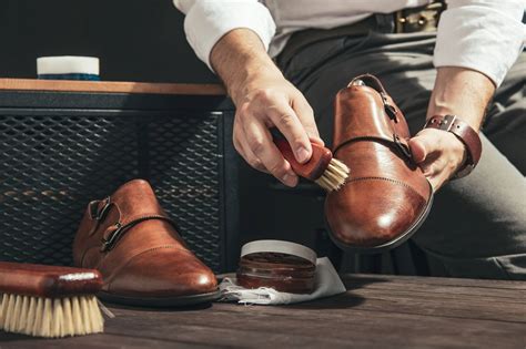 How To Polish Shine And Buff Your Shoes Or Boots In 7 Simple Steps