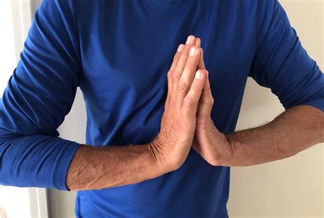 4 Hand And Wrist Stretches To Relieve Wrist Pain My Southern Health