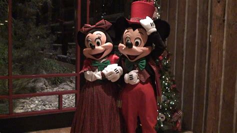 Mickey And Minnie Mouse Christmas Meet And Greet Disneys Wilderness
