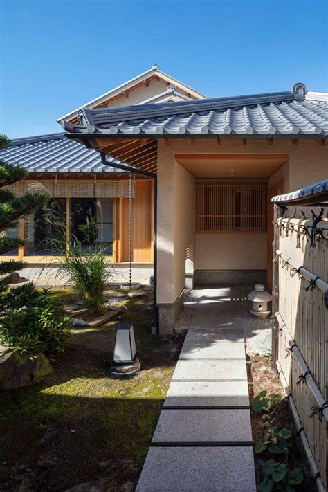 Takashi Okuno And Associates Builds Timber House In Tadotsu Japan