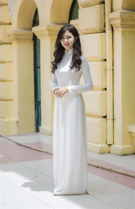Ngắm Vẻ đẹp Tinh Khôi Của Nữ Sinh Việt Đức Trong Tà áo Dài Trắng
