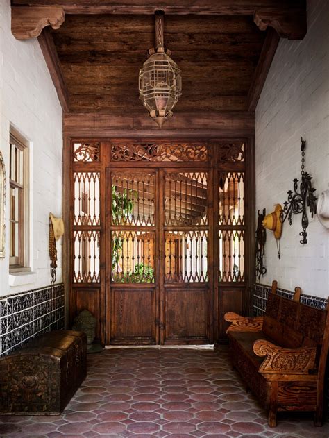 Inside Rainn Wilsons Idyllic Spanish Style Hacienda Hacienda Style
