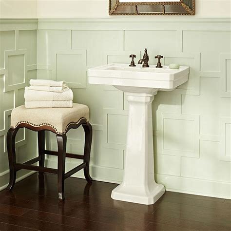 20 Stylish Bathrooms With Pedestal Sinks