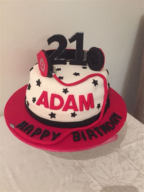 What styles of birthday cakes are available? 21st birthday boy | 21st birthday boy, How to make cake, Cake