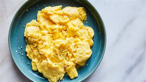 This Is How You Get The Best Scrambled Eggs The New York Times