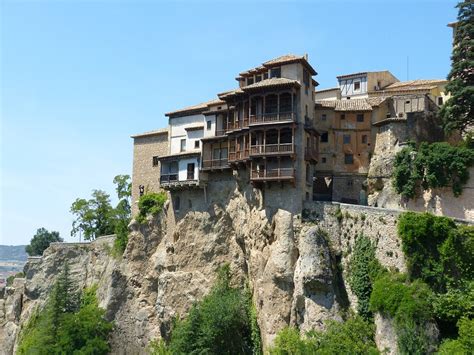 Descubre casas en venta en cuenca. Cuenca, querida por famosos para ser Capital Gastronómica