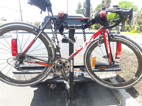 Holds up to 4 bikes (45 lbs each). Orange County Used Bikes | YAKIMA 4 BIKE RACK