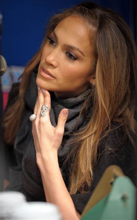 Jennifer Lopez Latest Cute Sizzling Photos At Sirius FM Radio Visit ~ HQ PIXZ