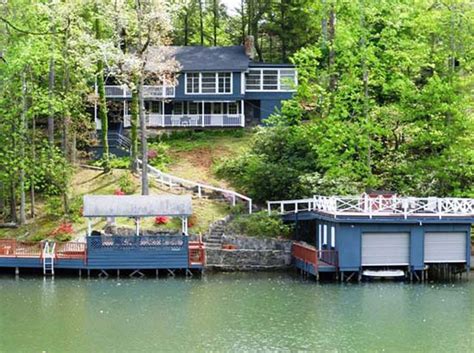 All are fully furnished, some allow pets and are great place to spend your family vacation! Lake Lure NC Cabin Rentals - Chimney Rock NC Vacation ...