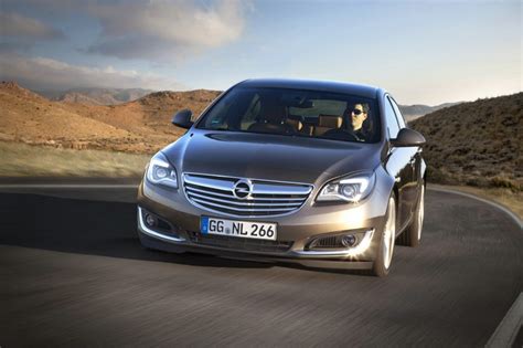 Galerie Opel Insignia Limousine Facelift 2014 Bilder Und Fotos