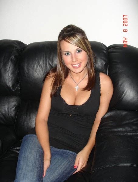 Cute Young Milf Looking For Love Private Milf Pics