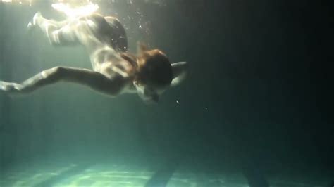 Big Bouncing Tits Underwater In The Pool Eporner