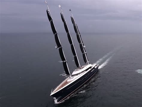 Black Pearl The Sailing Yacht With The New Dynarig Rig Panorama 4° Piano