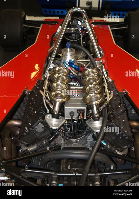 Cosworth V8 Engine