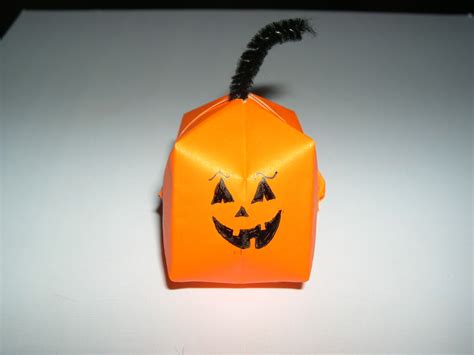Origami Halloween Pumpkin Origami