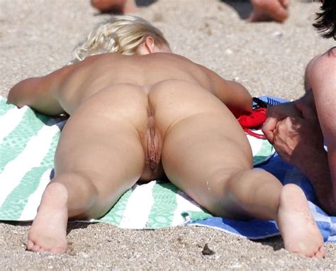 Candid Ass Beach Butt Voyeur Bikini Booty Hot Mom Pussy