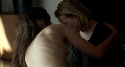 Elliot Ellen Page Nude Pics And Vivid Sex Lesbo Scenes