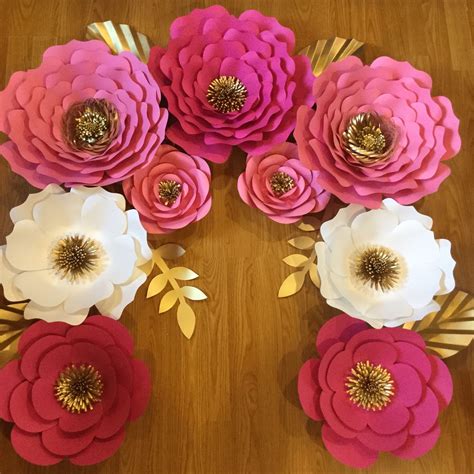 Pin By Alejandra Castillo On Paper Flowers Decorations Paper Flowers