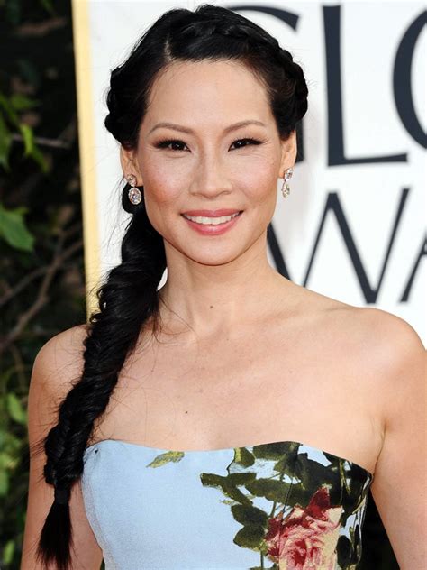Lucy Liu Hair Look Half Up Hair With Texture Beauty Editor Red