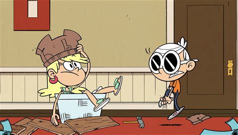 Image S1e03a Lincoln Bumps Into Lenipng The Loud House