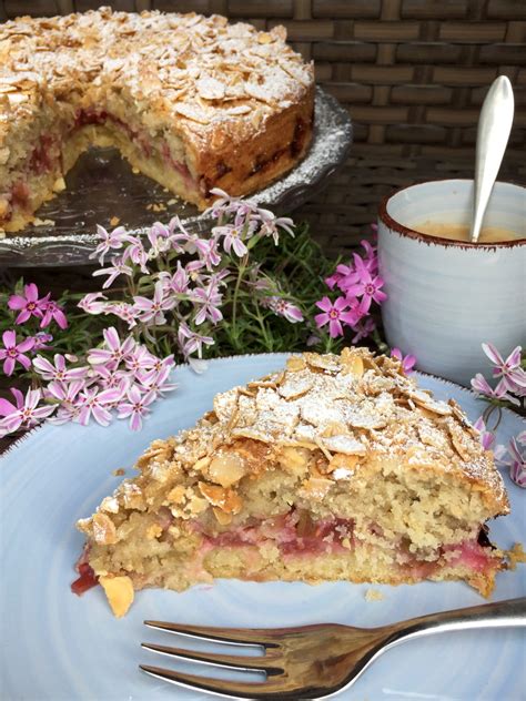 Café central wien, vienna, austria. Rhabarber-Mandel-Kuchen - Sweet and Salted - Food Blog